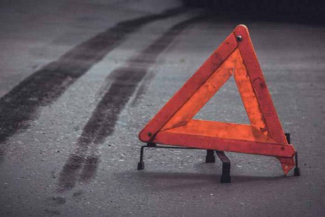 Людей вырезали из машины после аварии на Херсонщине