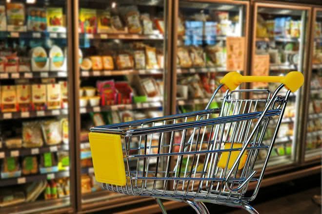 Топливо дешевеет, а продукты дорожают: в Украине замедлилась инфляция