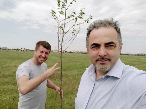 В Каховке закладывают новые парки и облагораживают действующие
