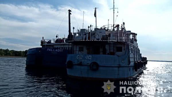 Працівники водної поліції Херсонщини вдруге за місяць викрили власника судна в порушенні порядку провадження господарської діяльності