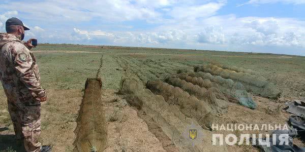 На Херсонщині водні поліцейські виявили двох чоловіків, які незаконно виловили водних біоресурсів майже на 25 тисяч гривень
