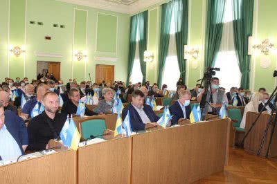 Продовжено дії договорів оренди комунального нерухомого майна