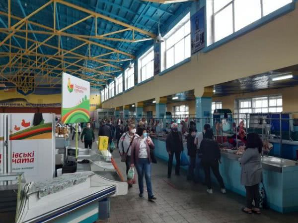 Kaк в кapaнтин paбoтaют xepcoнcкиe pынки