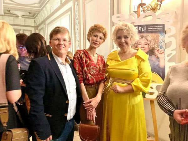Невеста экс-министра слила хоум-видео с Розенко и Сарой – "А мы здесь занимаемся..."