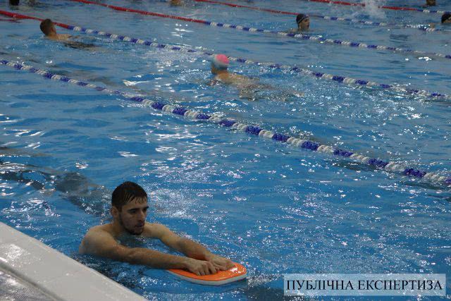 "Найкращим інструментом знищення фейків є відкритість" - Олександр Співаковський оприлюднив документи щодо басейну ХДУ
