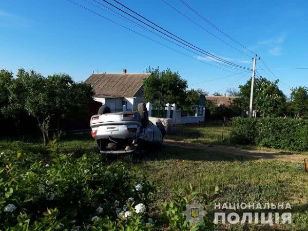 В Херсоне полиция устанавливает обстоятельства смертельного ДТП в Зеленовке