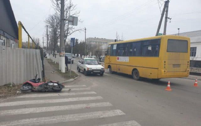 На Херсонщине водитель мопеда за гибель пассажирки может сесть на 8 лет