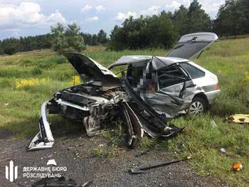 ДБР розслідує обставини смертельної ДТП у якій загинув працівник херсонської поліції