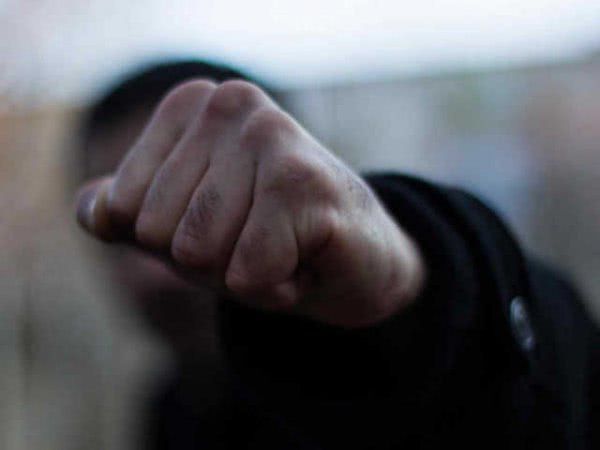 На Херсонщині взято під варту нападника, який до смерті забив чоловіка