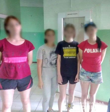За добу працівники поліції розшукали 5 неповнолітніх, які втекли з притулку в Херсоні