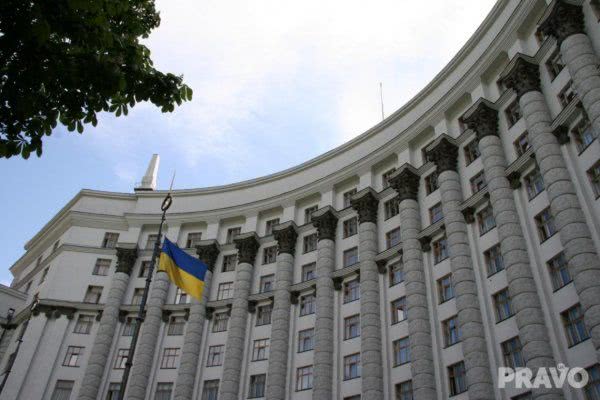 Иностранцам разрешили открывать счета в украинских банках