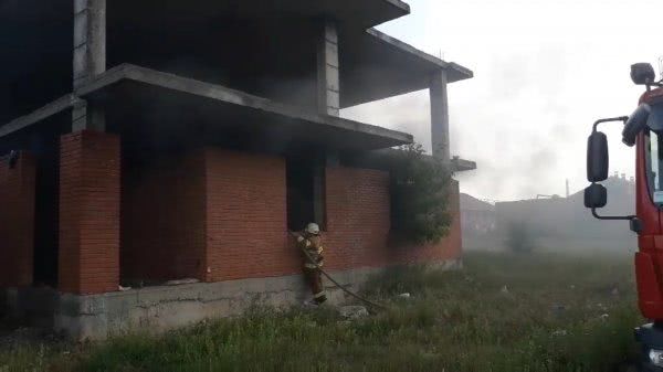 У Херсоні ліквідовано пожежу у покинутій будівлі