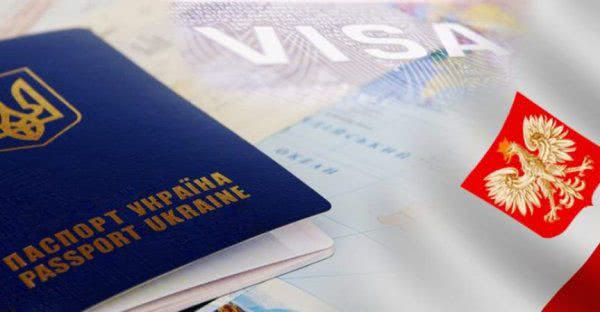Украинцы начали активнее искать работу за рубежом: в какие страны едут