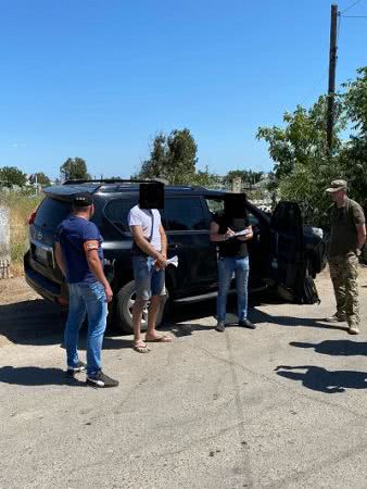 На Херсонщині викрито поліцейського на збуті наркотиків