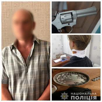 В Херсоні поліцейські упродовж доби затримали зловмисника, що спричинив кульове поранення 17-річному хлопцю