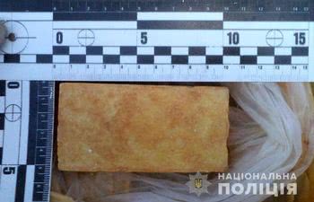 Працівники поліції вилучили тротил у жителя Білозерського району
