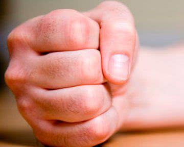 В Херсоні чоловік побив жінку та дітей