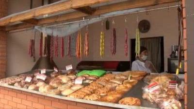 У Залізному Порту чоловік придбав випічку із опаришами: комісія перевірила заклад