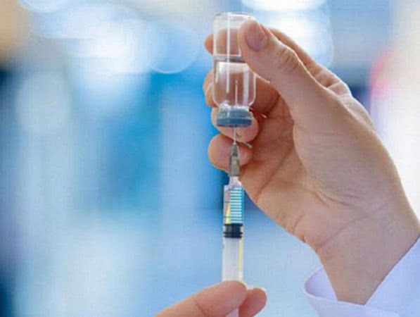 Коронавирус в Украине: названа цена вакцины от COVID-19