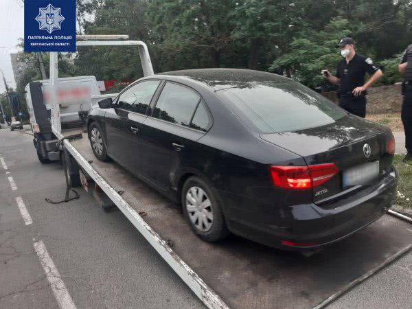 Херсонські патрульні зупинили чергового ймовірно нетверезого водія