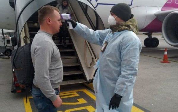 Україна спростила подорожі в деякі країни