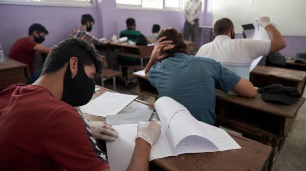 Університети самі визначатимуть, коли і як починати навчання, – Шмигаль
