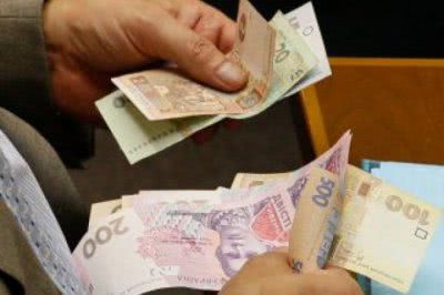 На Херсонщині жінка ошукала вісім осіб на понад 4 млн грн