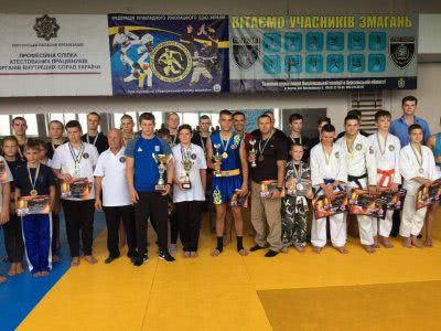 Курсанти Херсонського факультету стали переможцями та призерами кубку Херсона з прикладного рукопашного бою, присвяченого пам’яті бійця батальйону «Херсон»