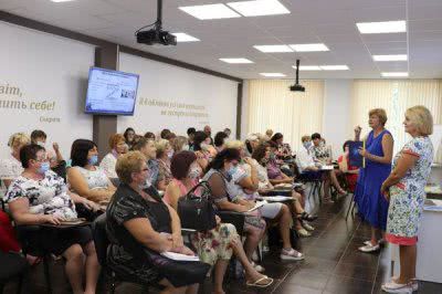 У ХДУ освітяни Херсонщини окреслили тенденції нового навчального року У ХДУ освітяни Херсонщини окреслили тенденції нового навчального року