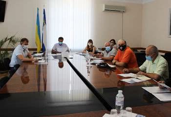 Комісія облради встановила зміни до правил користування маломірними суднами, будівництво мостопереходу та розвиток аеропорту