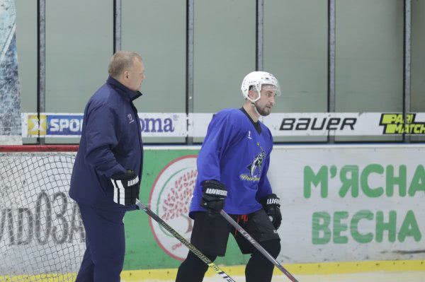 Хокейний клуб «Дніпро» розпочав підготовку до вирішальних ігор 4го сезону УХЛ
