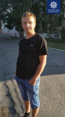 На Старообрядницькій затримали чергового закладника наркотиків