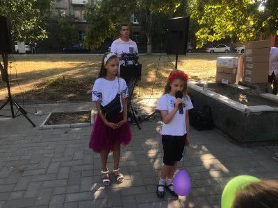 День знань у Херсоні відзначили конкурсом віршів Шевченка День знань у Херсоні відзначили конкурсом віршів Шевченка