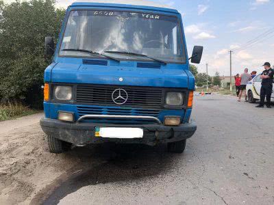 На Херсонщині поліція встановлює обставини загибелі неповнолітнього мопедиста