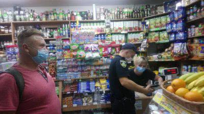 У Херсоні поліцейські разом з громадськими формуваннями охороняють публічний порядок та контролюють дотримання правил карантину