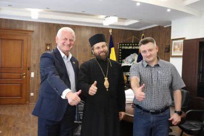 Єпископ Херсонський і Миколаївський співпрацюватиме з вишем