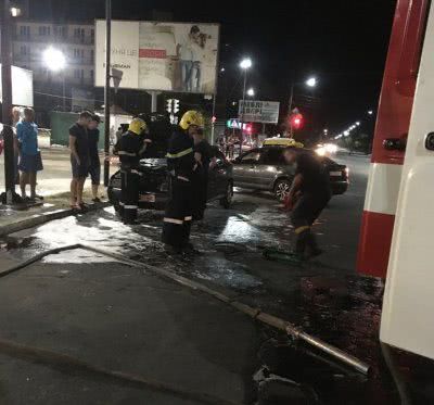 У Новій Каховці горів автомобіль