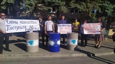 В Геническе кандидатов от партии «Слуга народа» снимают с выборов