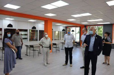 Ректор ХДУ провів екскурсію університетом