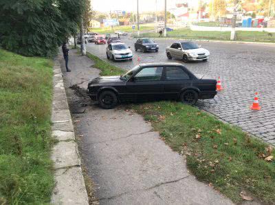 В Херсоні поліція встановлює обставини наїзду на пішохода