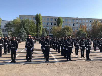 У  Херсонському факультеті ОДУВС  курсанти присягу складали в прямому ефірі