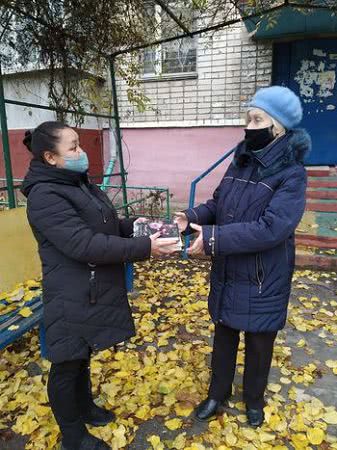 У Херсоні пенсіонери можуть замовити у бібліотеках книгу з доставкою