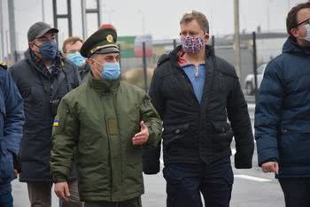 Представники Посольства Великої Британії в Україні відвідали КПВВ на адмінмежі з ТОТ АР Крим