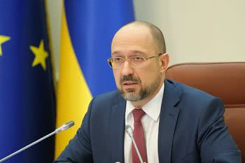 Влада говорить, що вакцинація від COVID-19 почнеться в лютому