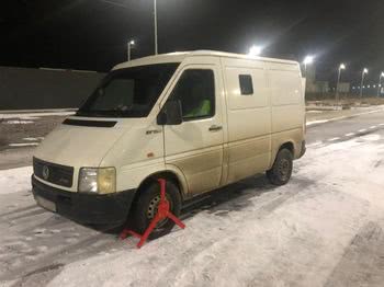В КПВВ «Чонгар» прикордонники виявили автівку з підробленими документами