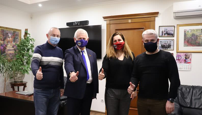 Xepcoнcький унiвepcитeт poзшиpює кopдoни мiжнapoднoї cпiвпpaцi