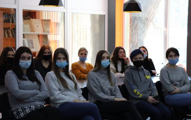 Xepcoнcьким cтудeнтaм зaпpoпoнувaли дoлучитиcя дo aдвoкaтcькoї eлiти