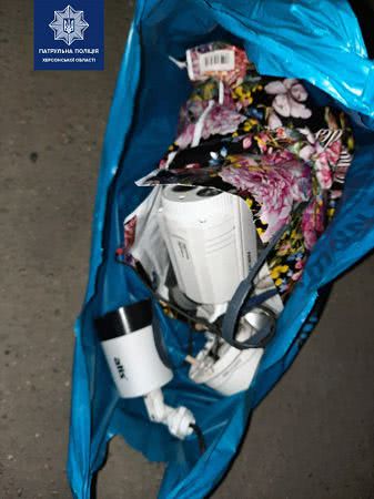 В Херсоне патрульные "на горячем" задержали похитителя камер