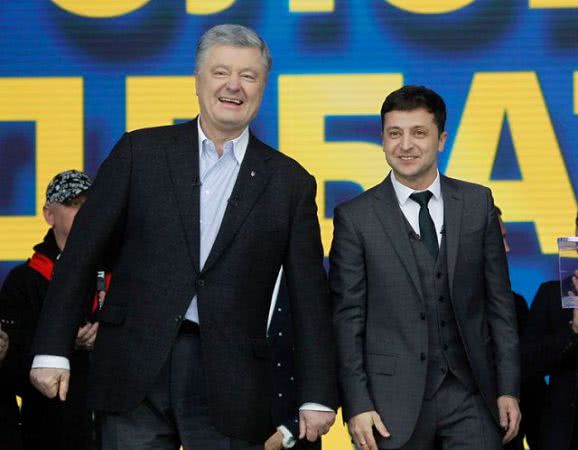 Зеленский выполняет программу Порошенко