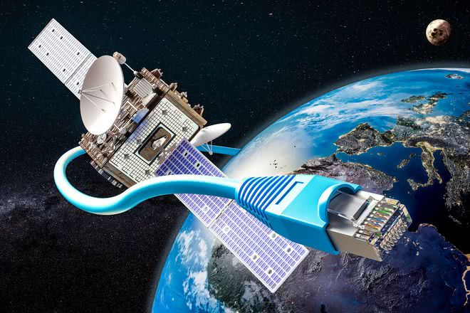 Интернет от Маска. Кому нужен Starlink в Украине: цены, оборудование, кого подключат